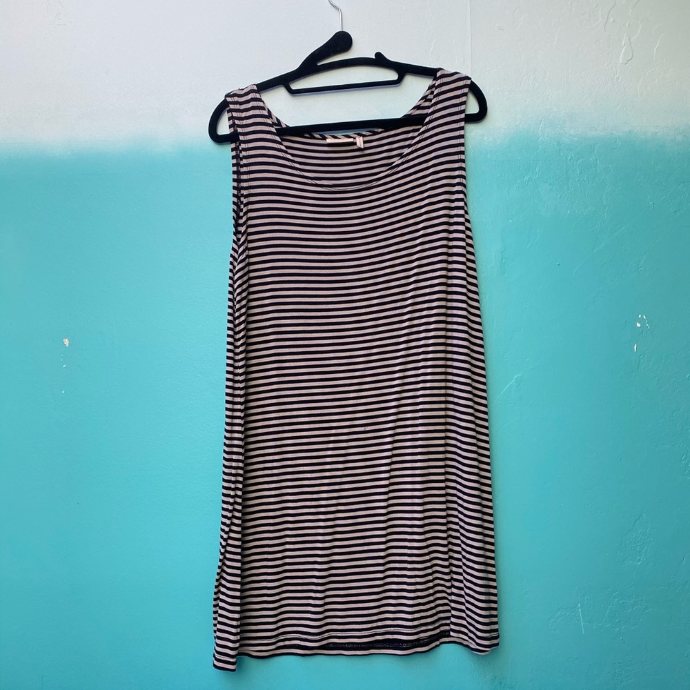 LOGO black and white stripped tank top